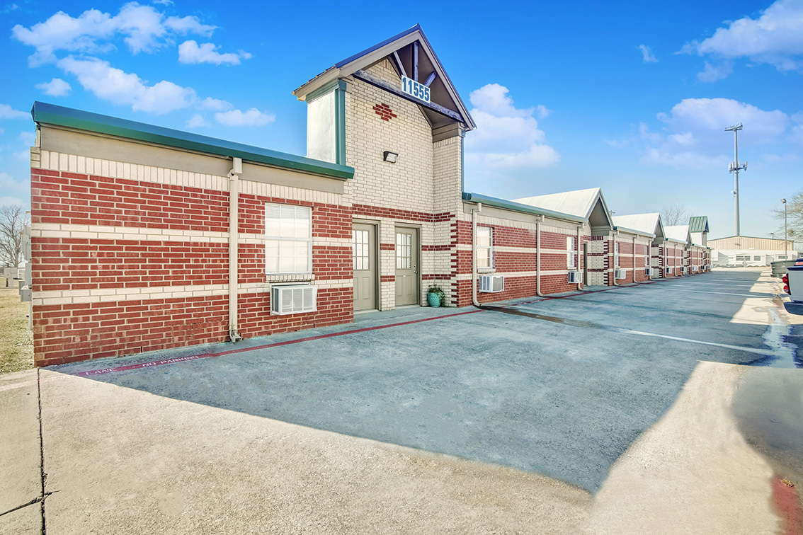 Office Space for Rent - Krum, Texas