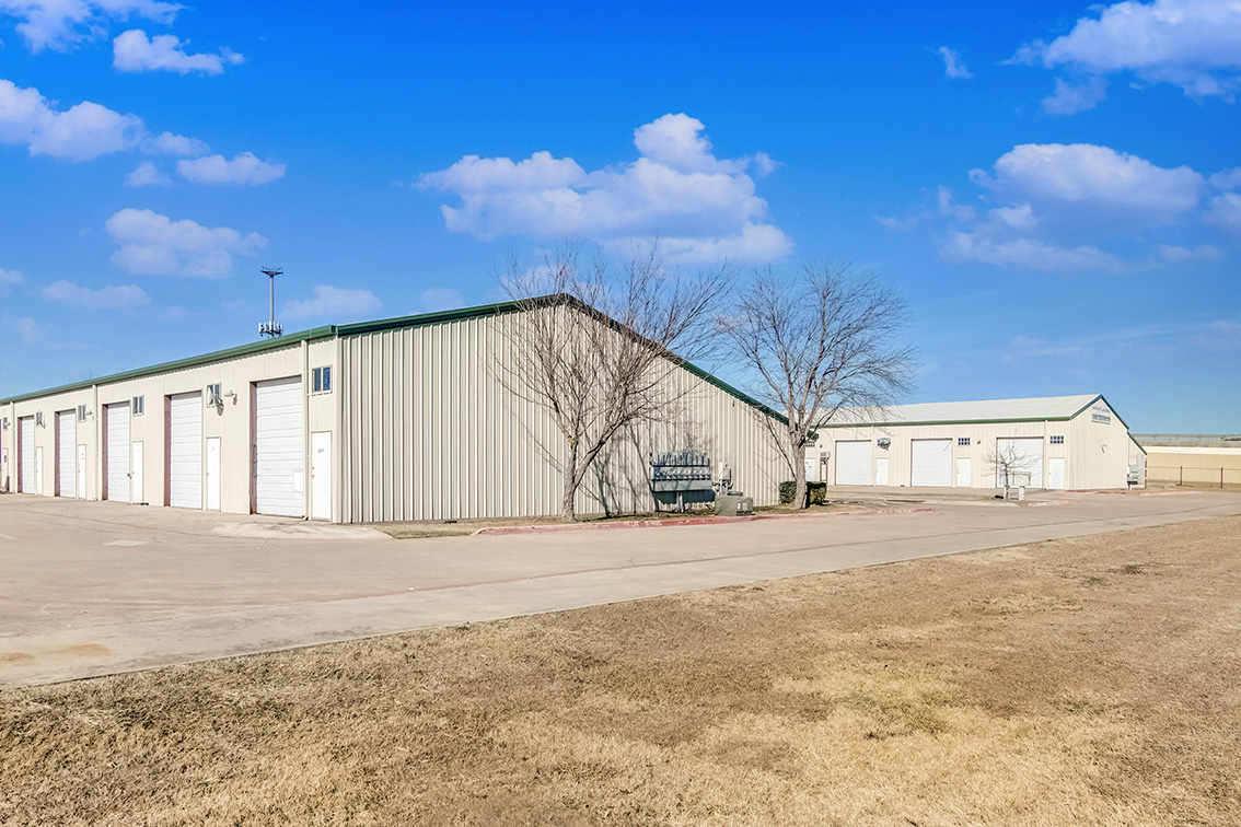 Warehouse Space for Rent - Krum, Texas